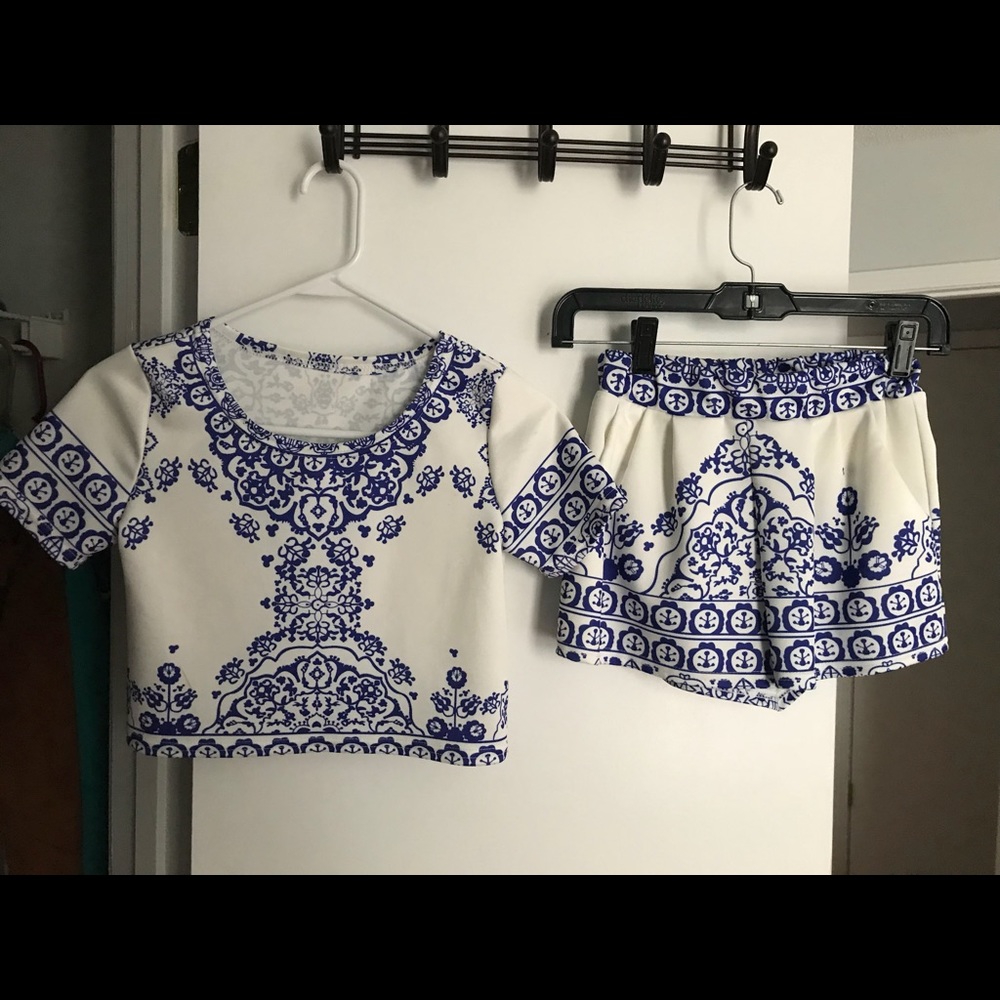 High waisted shorts and crop top set